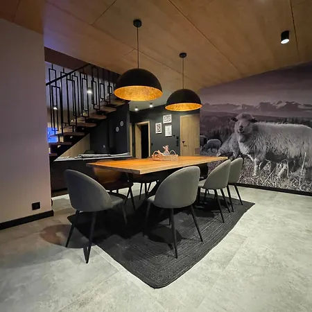 Trzy Szyszki Jezioro Czorsztynskie Balia Oraz Sauna W Cenie Сasa de vacaciones Maniowy