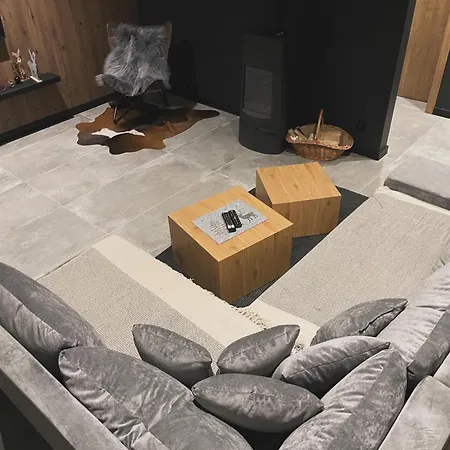 Trzy Szyszki Jezioro Czorsztynskie Balia Oraz Sauna W Cenie Holiday home Maniowy
